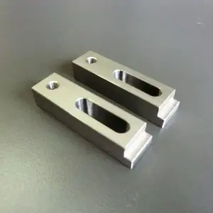 Spannpratze Erodiermaschine 4 Stück Edelstahl V2A 20x15x75 M8