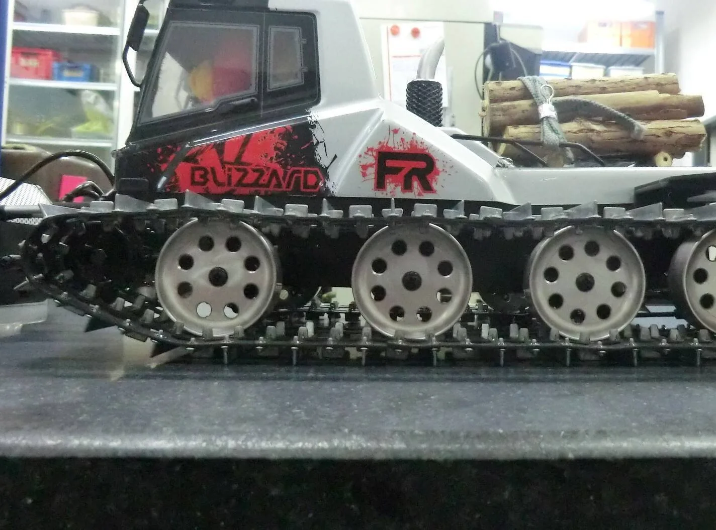 Kettenrad Kyosho Blizzard 2 Stück Alu eloxiert SCHWARZ oder NATUR