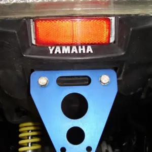 Kennzeichenhalter- Roller Scooter Aerox Yamaha - Alu eloxiert - BLAU